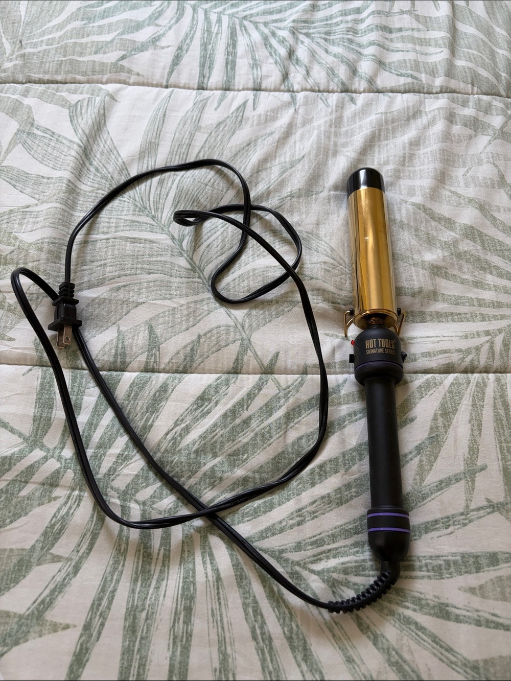 Hot tools Curling Iron